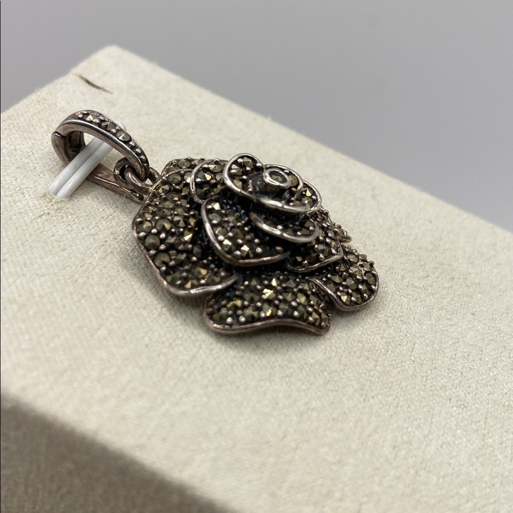 Vintage Sterling Silver 925 Dimensional Flower Pendant Enhancer - Picture 4 of 7